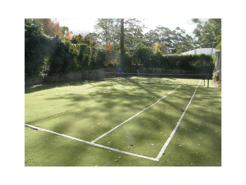 102 Burns Road, Wahroonga NSW 2076