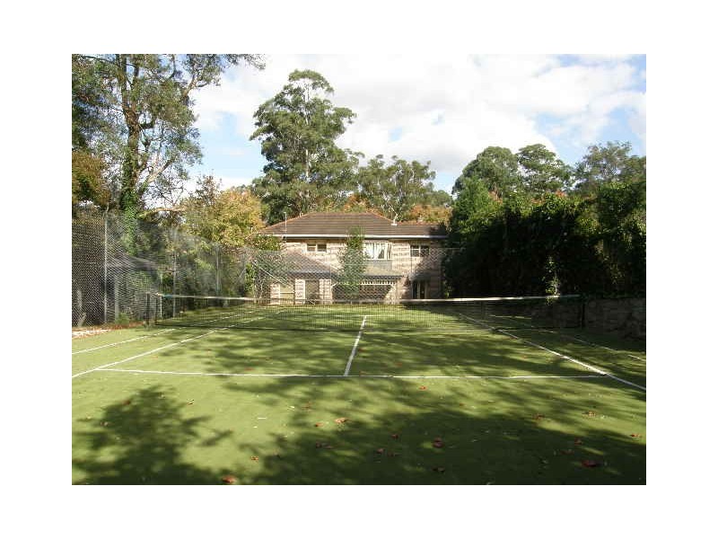 102 Burns Road, Wahroonga NSW 2076