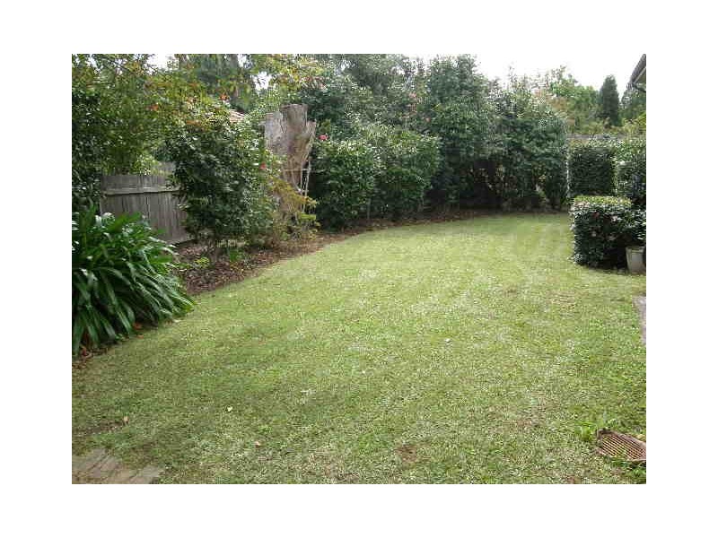 4 Lowther Park Avenue, Turramurra NSW 2074