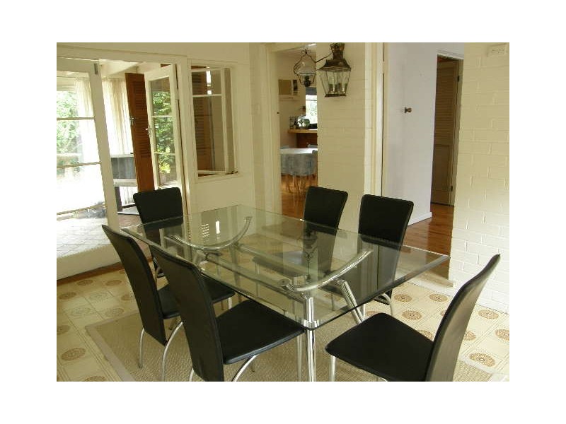 4 Lowther Park Avenue, Turramurra NSW 2074