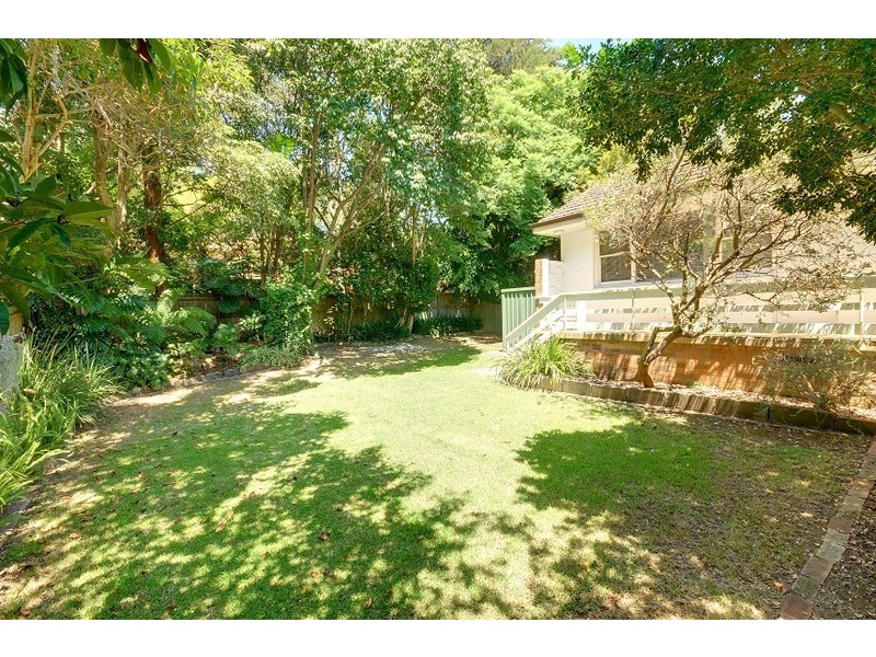 17 Putarri Avenue, St Ives NSW 2075