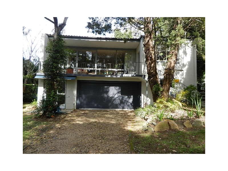 8 Trentino Road, Turramurra NSW 2074