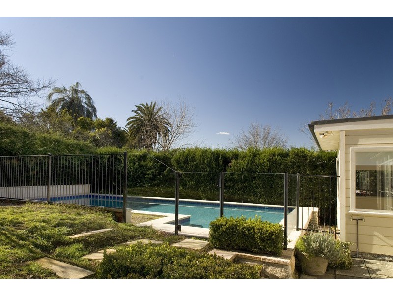 3 Harrington Avenue, Warrawee NSW 2074