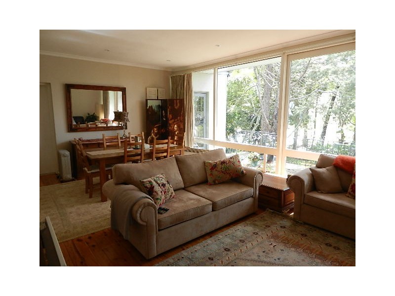 8 Trentino Road, Turramurra NSW 2074