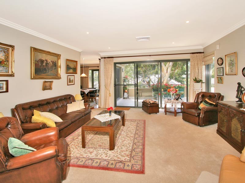 Unit 13 / 20 The Chase Road, Turramurra NSW 2074