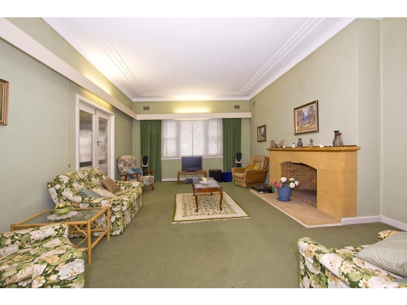 87 Maxwell Street, Turramurra NSW 2074