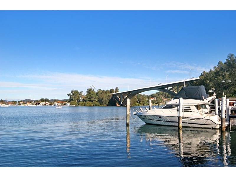 96 Daley Avenue, Daleys Point NSW 2257