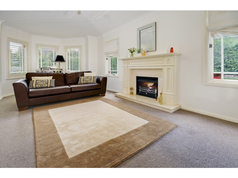 6 Gladstone Avenue, Warrawee NSW 2074