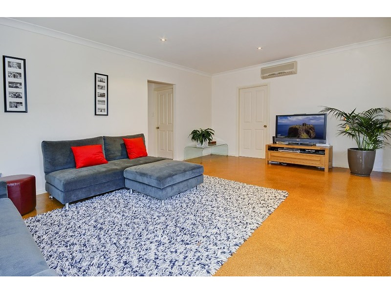 6 Gladstone Avenue, Warrawee NSW 2074