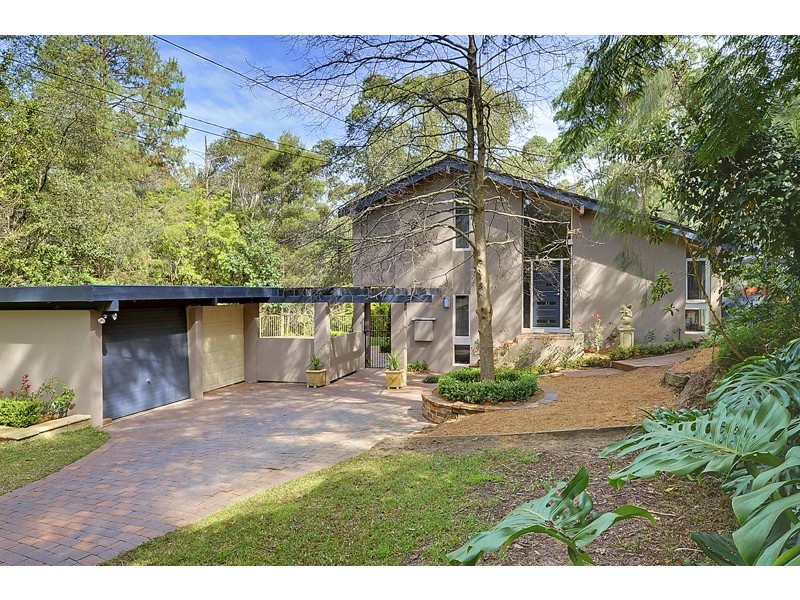 32 MITCHELL CRESCENT, Warrawee NSW 2074