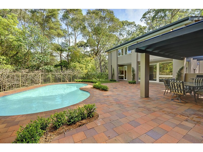 32 MITCHELL CRESCENT, Warrawee NSW 2074