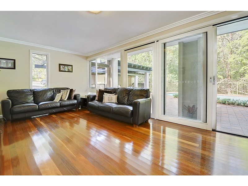 32 MITCHELL CRESCENT, Warrawee NSW 2074