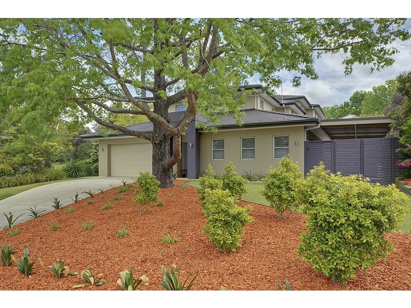 2 Fiona Avenue, Wahroonga NSW 2076