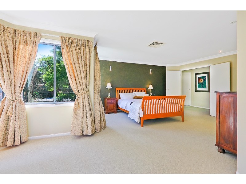 16 Fiona Avenue, Wahroonga NSW 2076