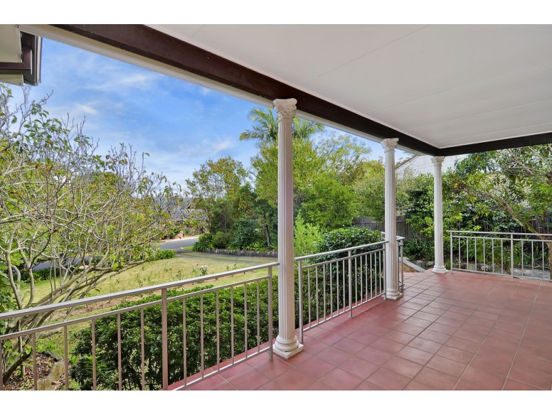 4 Taylor Avenue, Turramurra NSW 2074