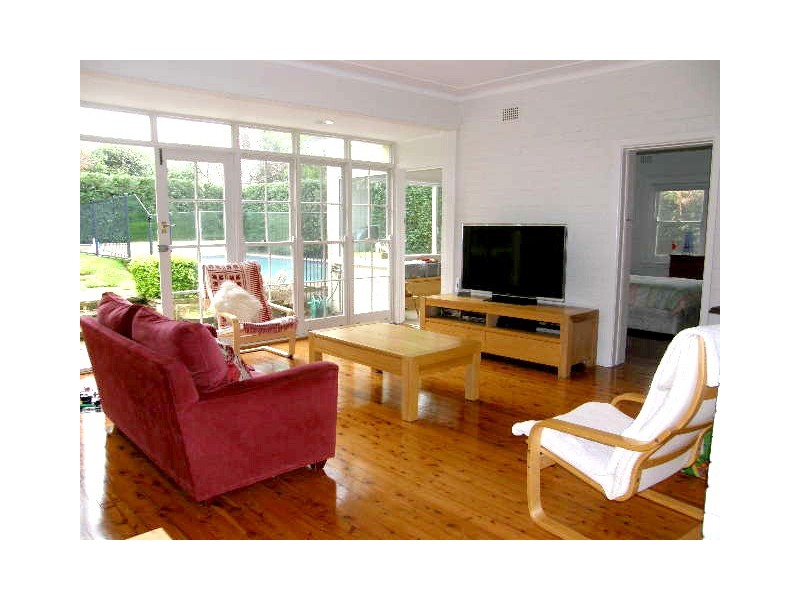 3 Harrington Avenue, Warrawee NSW 2074