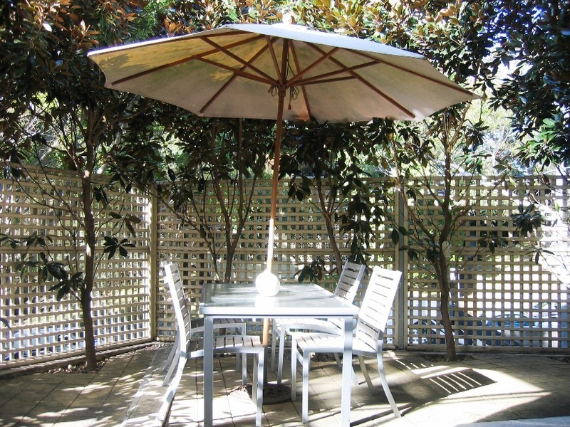 2/176 Old South Head Road, Bondi NSW 2026