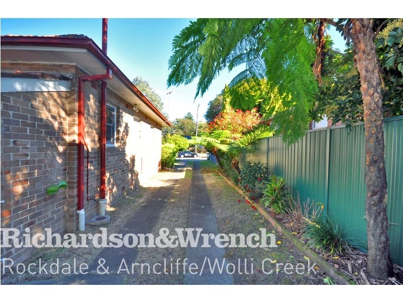 266 Lower West Street, Carlton NSW 2218