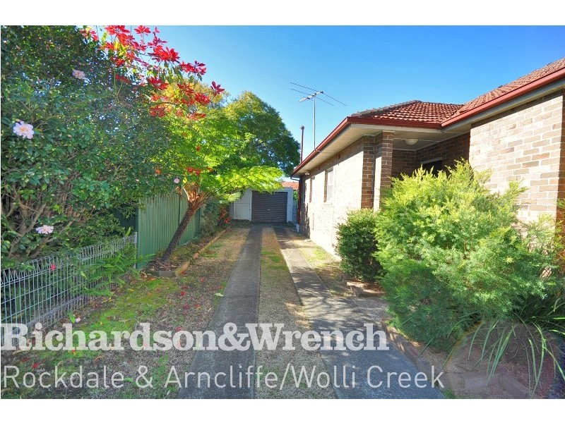266 Lower West Street, Carlton NSW 2218