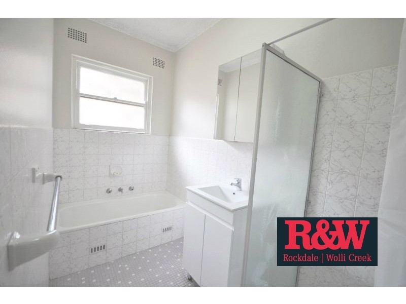 8/71 Dora Street, Hurstville NSW 2220