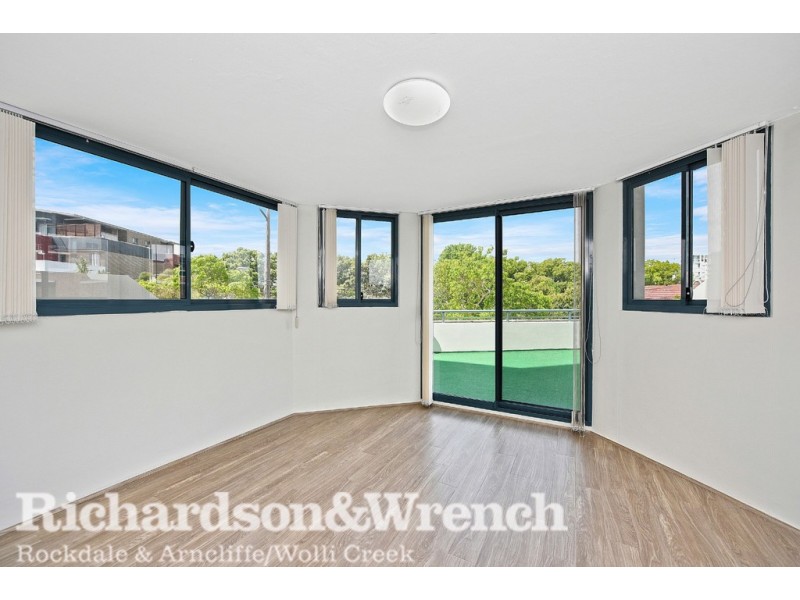 2/1-5a The Avenue, Hurstville NSW 2220
