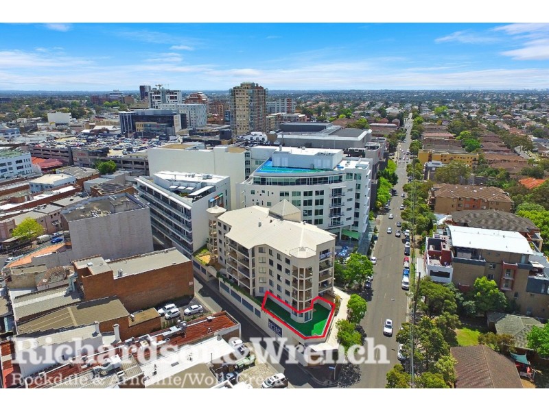 2/1-5a The Avenue, Hurstville NSW 2220