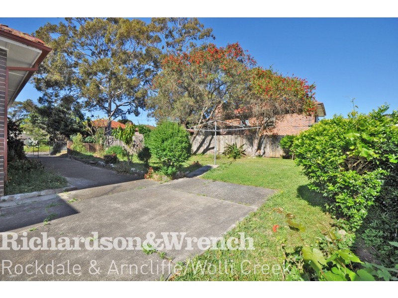 18 Rayment Avenue, Kingsgrove NSW 2208