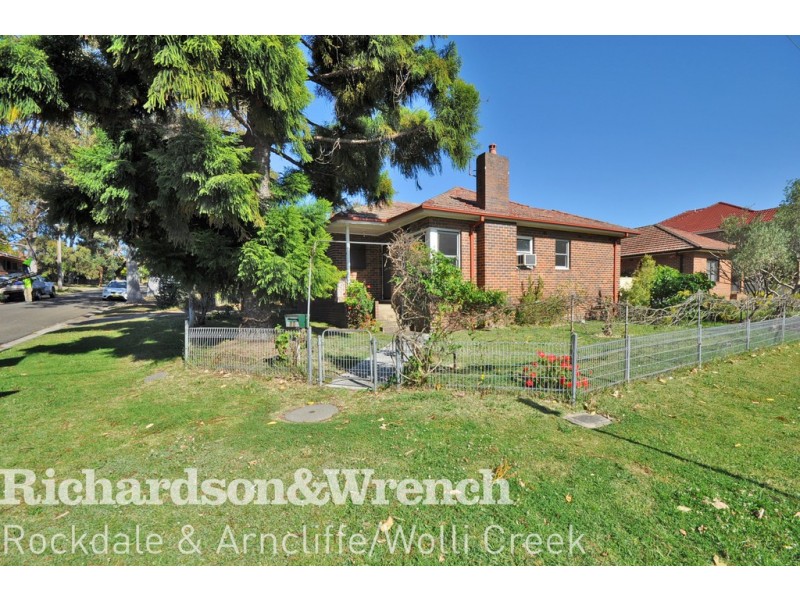 18 Rayment Avenue, Kingsgrove NSW 2208