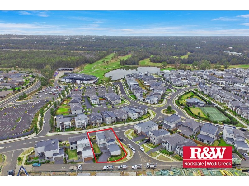 8 Greenview Drive, Moorebank NSW 2170