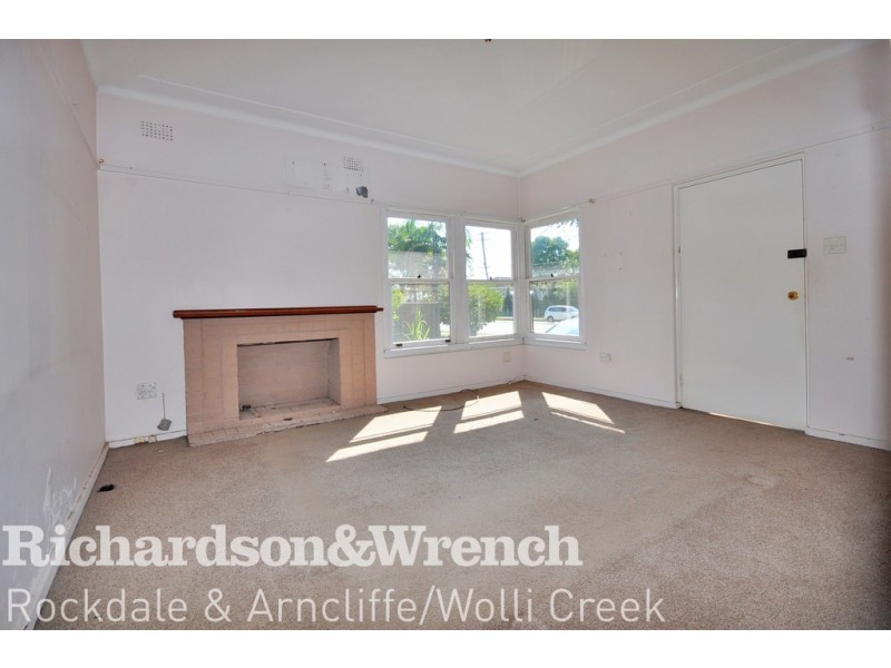 449 Princes Highway, Carlton NSW 2218