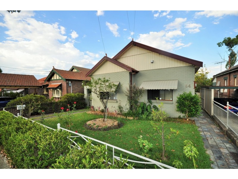 44 Belemba Avenue, Roselands NSW 2196