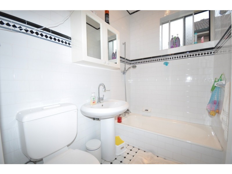 44 Belemba Avenue, Roselands NSW 2196