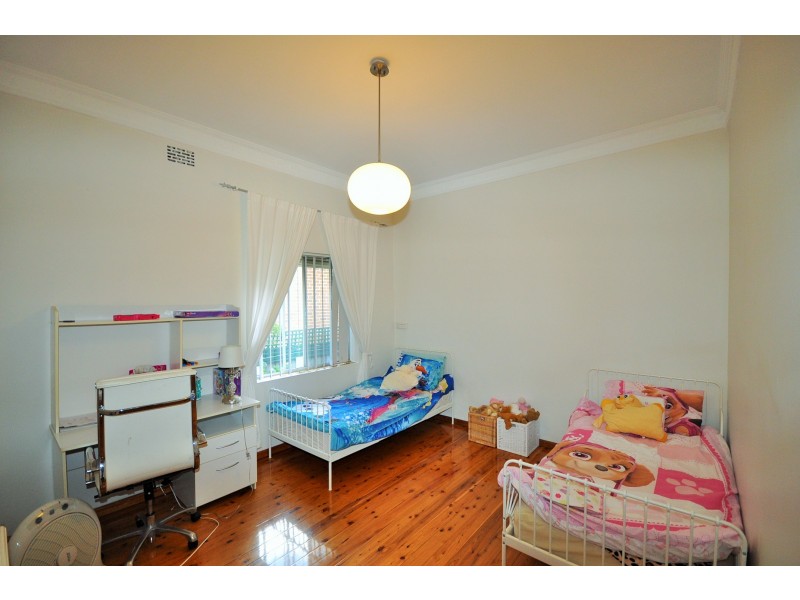 44 Belemba Avenue, Roselands NSW 2196