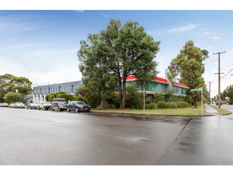 6 The Crescent, Kingsgrove NSW 2208