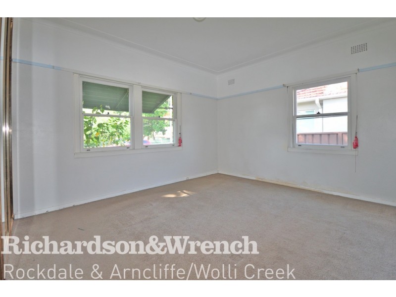 449 Princes Highway, Carlton NSW 2218