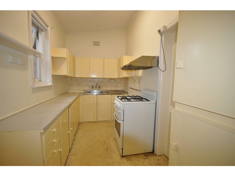 16 Banksia Avenue, Banksia NSW 2216