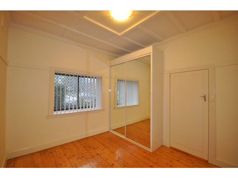 16 Banksia Avenue, Banksia NSW 2216