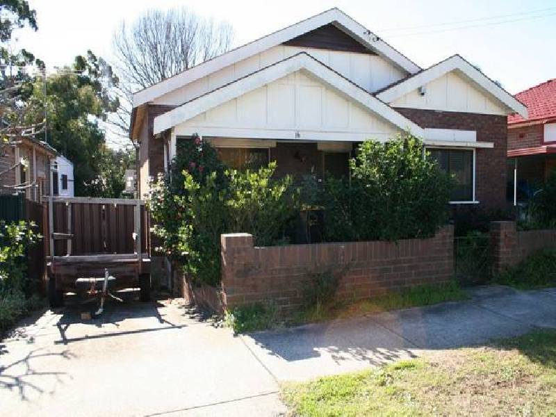 16 Banksia Avenue, Banksia NSW 2216