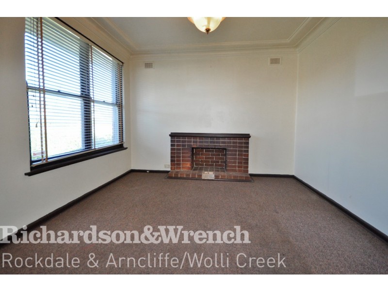 6 Warwick Street, Hurstville NSW 2220