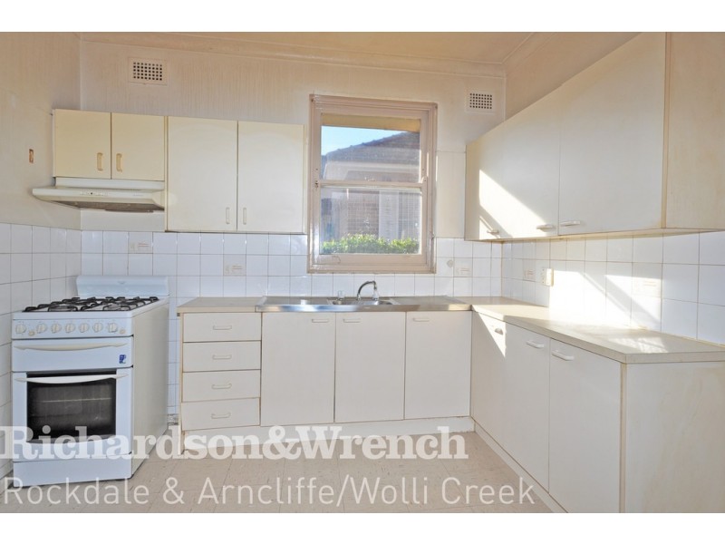 6 Warwick Street, Hurstville NSW 2220