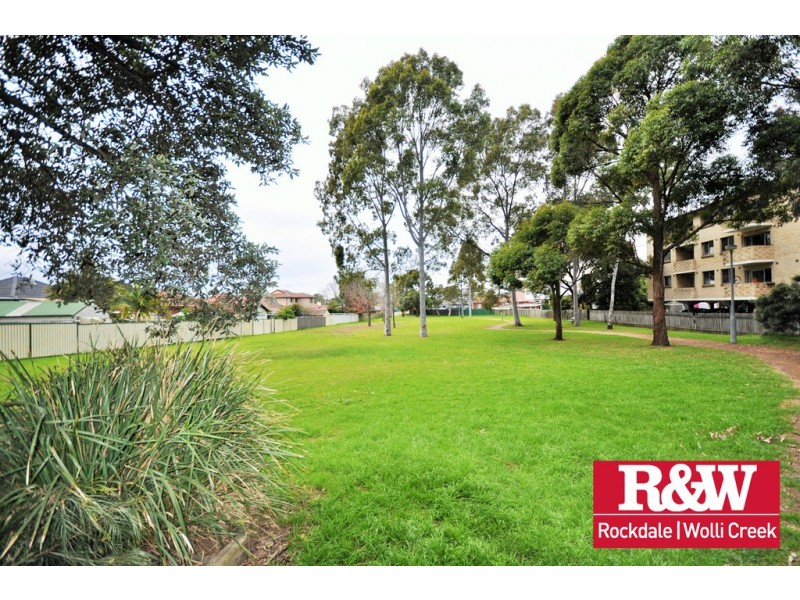 1/274-276 King Georges Road, Roselands NSW 2196