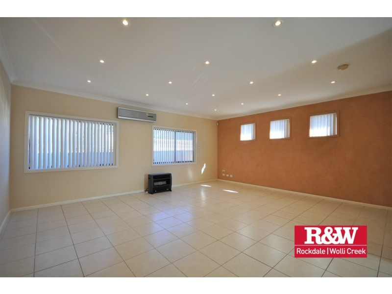 41a Segenhoe Street, Arncliffe NSW 2205