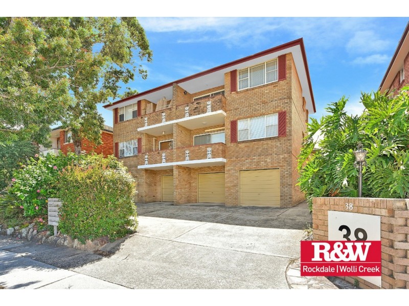 2/38 Monomeeth Street, Bexley NSW 2207