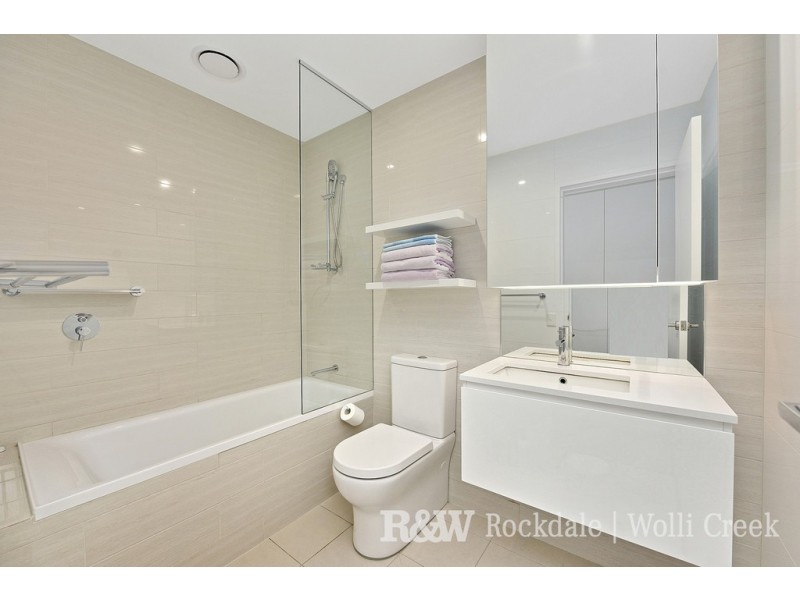 1706/2 Chisholm Street, Wolli Creek NSW 2205