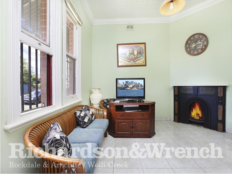 2 Earle Street, Arncliffe NSW 2205