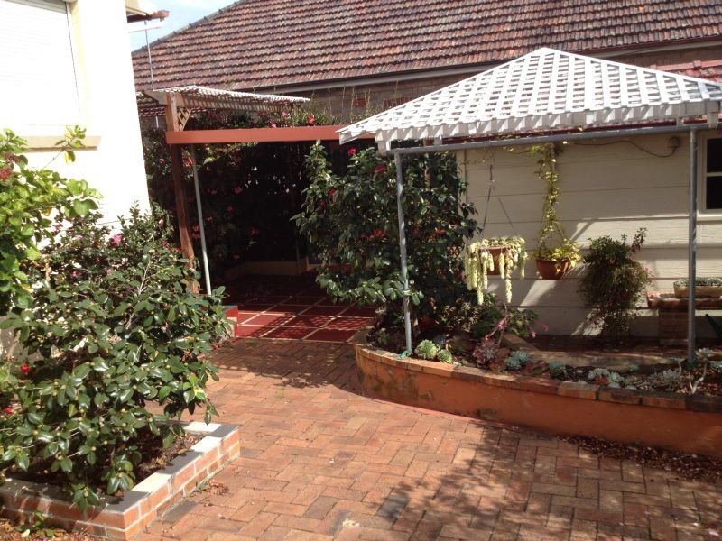 21 Henderson Road, Bexley NSW 2207