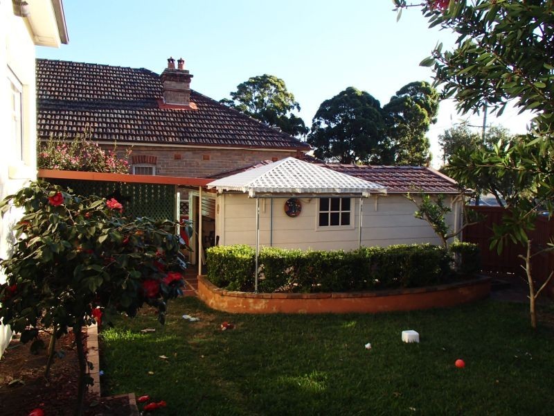 21 Henderson Road, Bexley NSW 2207