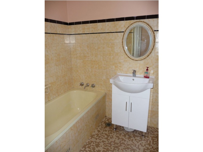 16 Dunmore Street North, Bexley NSW 2207