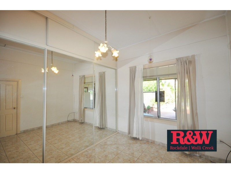 6 Henry Street, Turrella NSW 2205