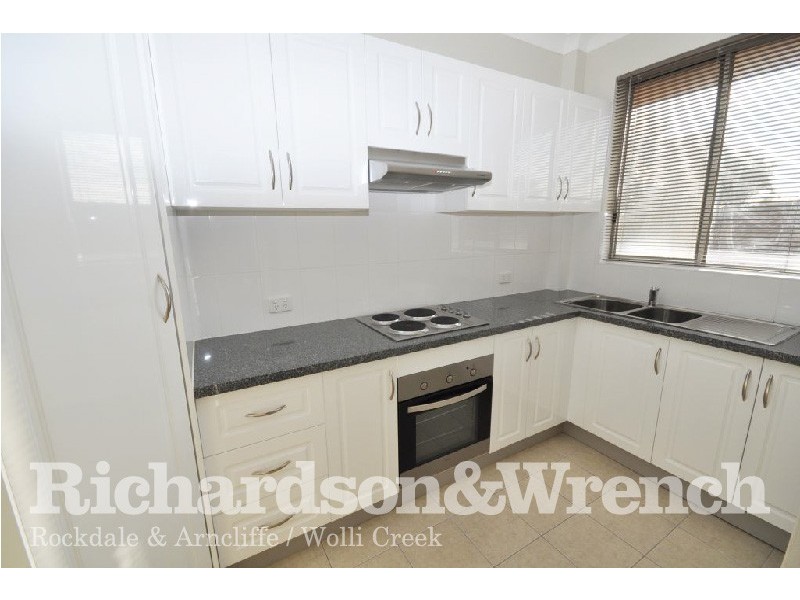 12/3 Short Street, Carlton NSW 2218